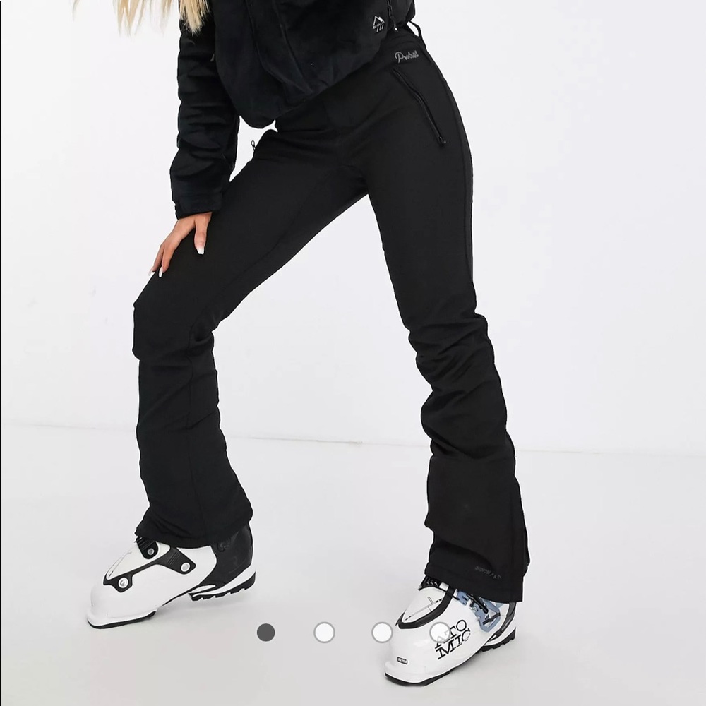Black fitted ski pants